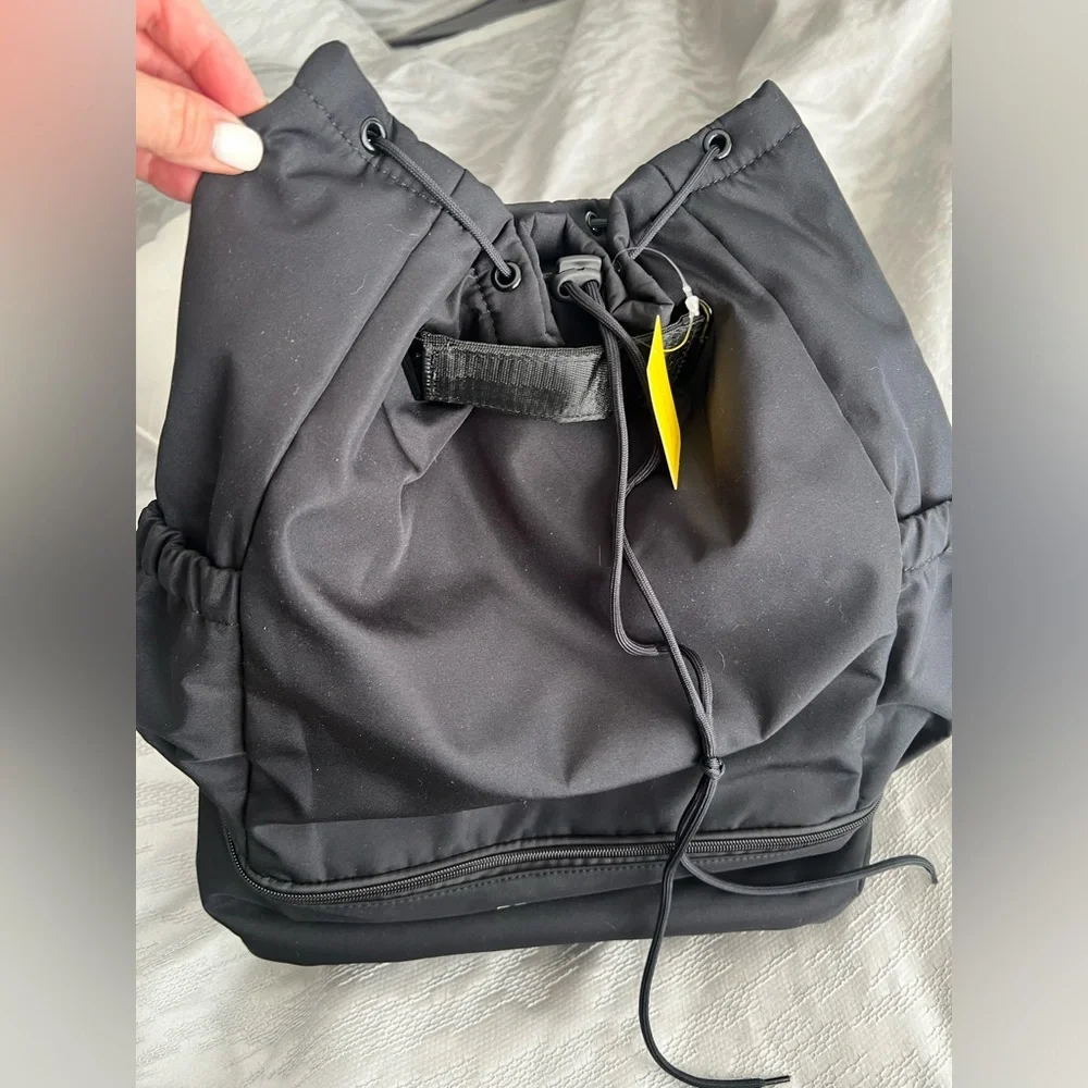 Backpack - Picture 6 of 6